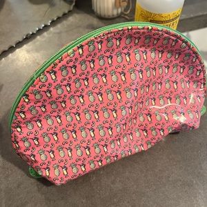 Vineyard Vines Makeup Pouch